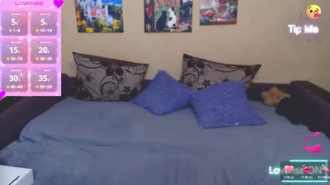 Snapshot of juliasane_ chatting on April 29, 2026, 5:30 pm Jul online show from April 29, 2026, 5:30 pm
