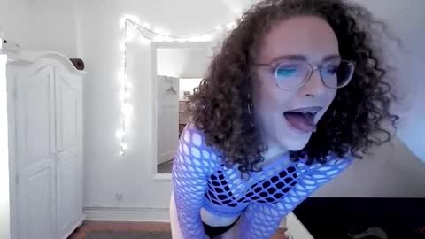 Snapshot of juliasometimes chatting on December 14, 2025, 4:56 pm juliasometimes online show from December 14, 2025, 4:56 pm