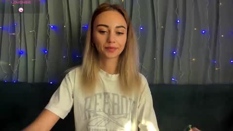 Snapshot of juliastar41 chatting on October 23, 2025, 3:06 am Yulya online show from October 23, 2025, 3:06 am