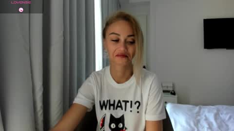 Yulya online show from February 5, 2026, 3:00 am