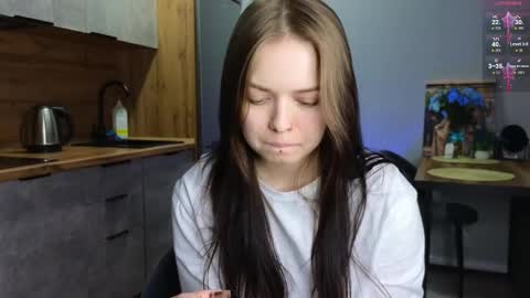 julidropp online show from February 6, 2025, 10:43 pm