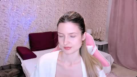 Snapshot of julie_flores chatting on January 15, 2025, 5:58 pm Julie online show from January 15, 2025, 5:58 pm