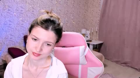 Snapshot of julie_flores chatting on February 23, 2025, 3:29 pm Julie online show from February 23, 2025, 3:29 pm