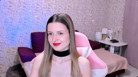 Snapshot of julie_flores chatting on March 6, 2025, 4:07 pm Julie online show from March 6, 2025, 4:07 pm