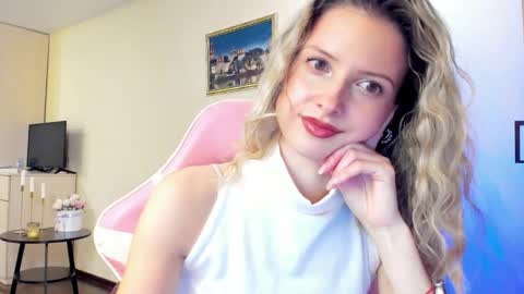 Snapshot of julie_flores chatting on October 9, 2025, 2:04 pm Julie online show from October 9, 2025, 2:04 pm