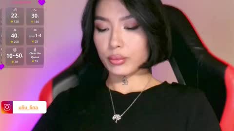 julie_turner_ online show from October 15, 2025, 10:48 am
