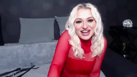 Snapshot of juliediamond chatting on March 1, 2025, 1:53 am julia online show from March 1, 2025, 1:53 am