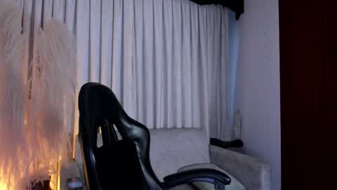 Snapshot of juliensaint_ chatting on March 15, 2026, 11:27 am Julien online show from March 15, 2026, 11:27 am