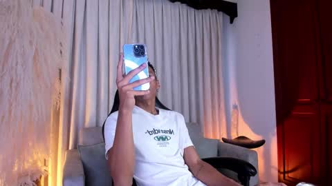 Snapshot of juliensaint_ chatting on March 16, 2026, 11:36 am Julien online show from March 16, 2026, 11:36 am