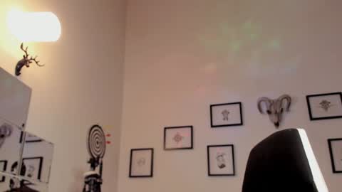 juliet_sourire online show from January 15, 2025, 3:11 am