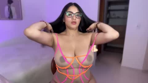 Julieta92  online show from October 22, 2025, 12:16 pm