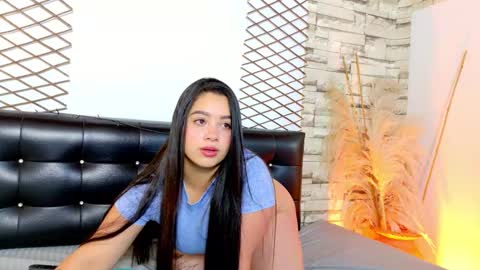 julieta_333 online show from February 9, 2026, 11:47 am