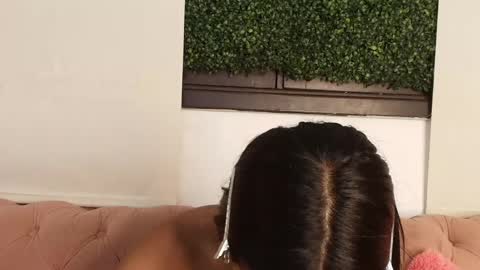 Juli online show from April 18, 2026, 7:07 pm