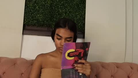 Juli online show from April 22, 2026, 7:26 pm