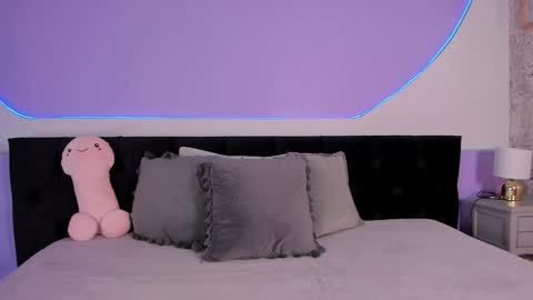 Julieta  online show from November 11, 2025, 12:16 pm