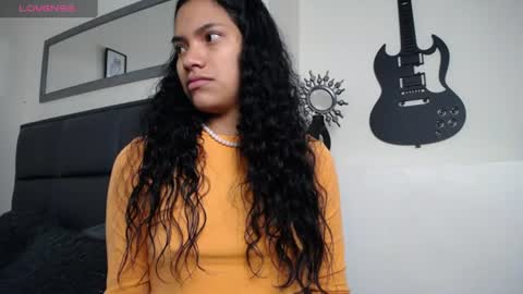 Snapshot of julieta_parker7 chatting on July 2, 2026, 3:23 am Julieta online show from July 2, 2026, 3:23 am