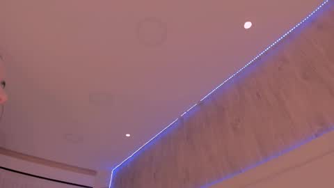 Julieta Vargas online show from March 8, 2026, 2:04 am