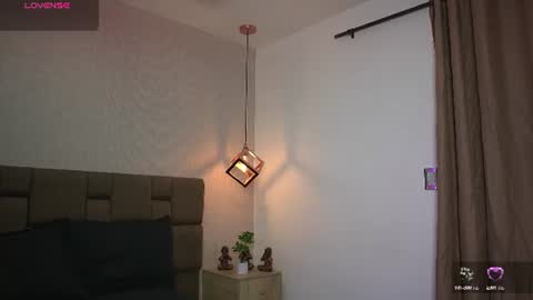 julieth_rojas online show from July 15, 2026, 4:29 am
