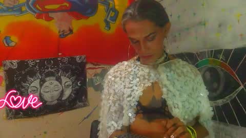 Julieth Wolf online show from October 18, 2025, 8:09 pm