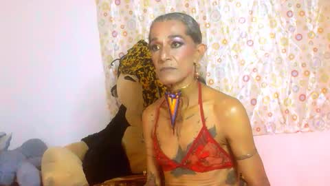 Julieth Wolf online show from February 10, 2026, 3:21 am