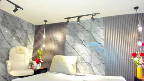 Julietha online show from February 18, 2026, 2:40 am