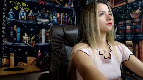 Julietta Jackson online show from January 2, 2025, 7:40 pm