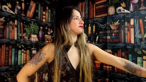 Julietta Jackson online show from November 21, 2025, 9:35 pm