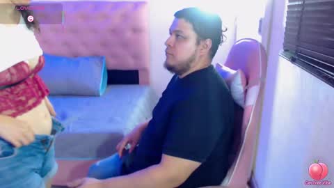 julietta max  online show from November 13, 2025, 2:27 pm