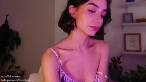 Juliette Dee online show from January 19, 2025, 8:41 pm