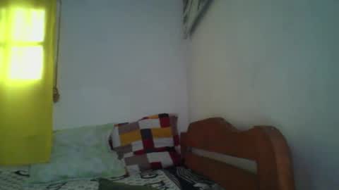 juliexexy online show from February 15, 2025, 2:22 pm