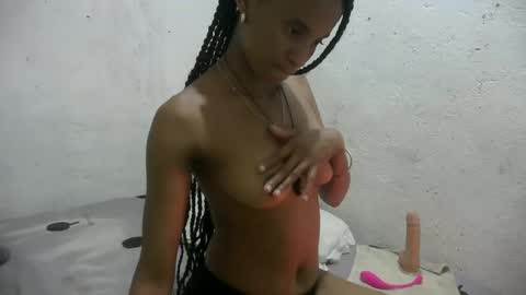 juliexexy online show from October 2, 2025, 9:22 pm