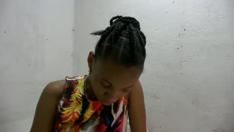 juliexexy online show from October 10, 2025, 4:00 am