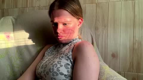 Malin online show from June 17, 2026, 3:24 pm