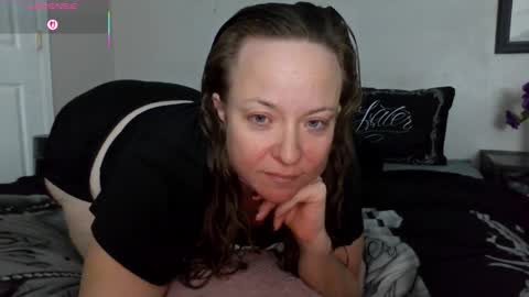 Juli Monroe online show from November 30, 2025, 2:59 am