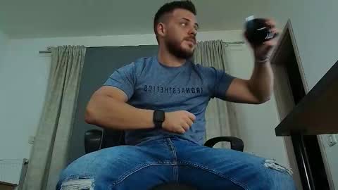 JULiUS   online show from September 30, 2025, 7:08 pm