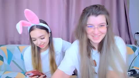 DoubleCherry online show from April 4, 2026, 4:44 am