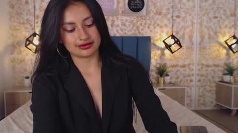 Julietha  online show from December 9, 2024, 11:34 pm