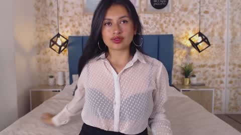 Julietha  online show from December 12, 2024, 8:32 pm