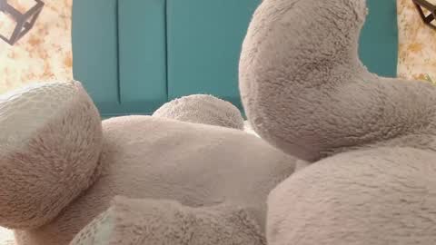 Julietha  online show from March 6, 2025, 11:42 pm