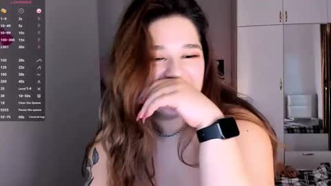 Snapshot of july_slowdive chatting on February 19, 2025, 12:44 pm Julie online show from February 19, 2025, 12:44 pm