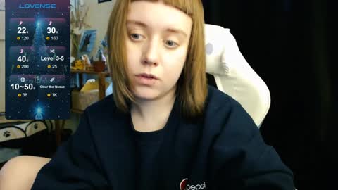 Snapshot of june_shy0 chatting on December 4, 2024, 9:40 am June online show from December 4, 2024, 9:40 am