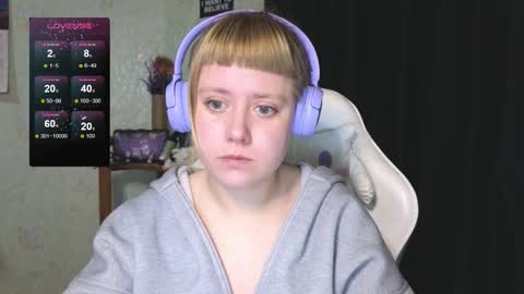 Snapshot of june_shy0 chatting on September 29, 2025, 3:44 am June online show from September 29, 2025, 3:44 am