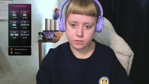 Snapshot of june_shy0 chatting on September 30, 2025, 6:51 am June online show from September 30, 2025, 6:51 am