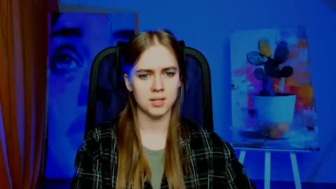 junewoods online show from April 13, 2026, 4:01 pm