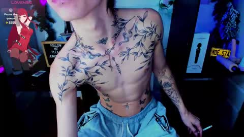 Snapshot of juniior0_0 chatting on March 5, 2025, 6:45 pm Junior online show from March 5, 2025, 6:45 pm