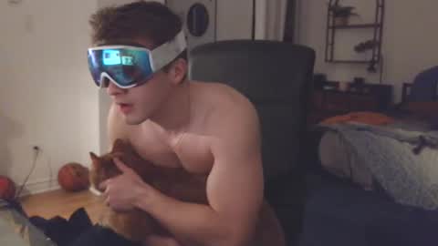 Junior Madison online show from February 19, 2025, 11:25 pm