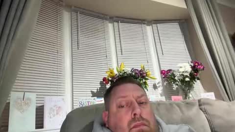 Snapshot of junky345 chatting on February 7, 2025, 5:51 pm Junky online show from February 7, 2025, 5:51 pm