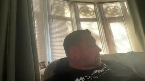 Junky online show from December 2, 2025, 1:05 pm