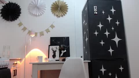 JunneWers online show from December 22, 2025, 5:21 pm