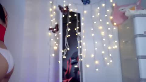 junovaughn online show from September 28, 2025, 2:06 am